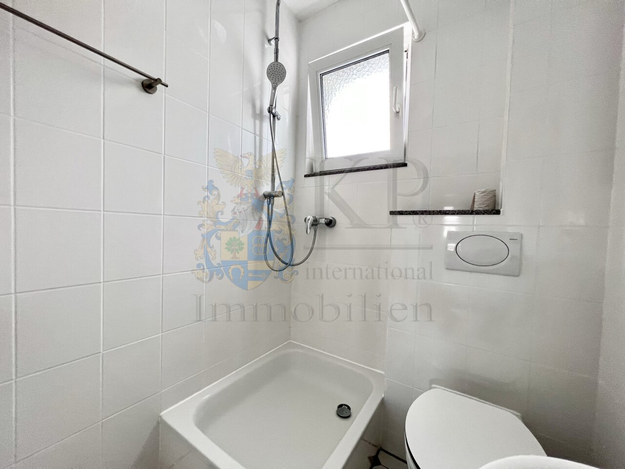** V E R M I E T E T ** WIESBADEN: TOLLES 1 ZI APPARTEMENT MIT STELLPLATZ UND EBK (12/23)