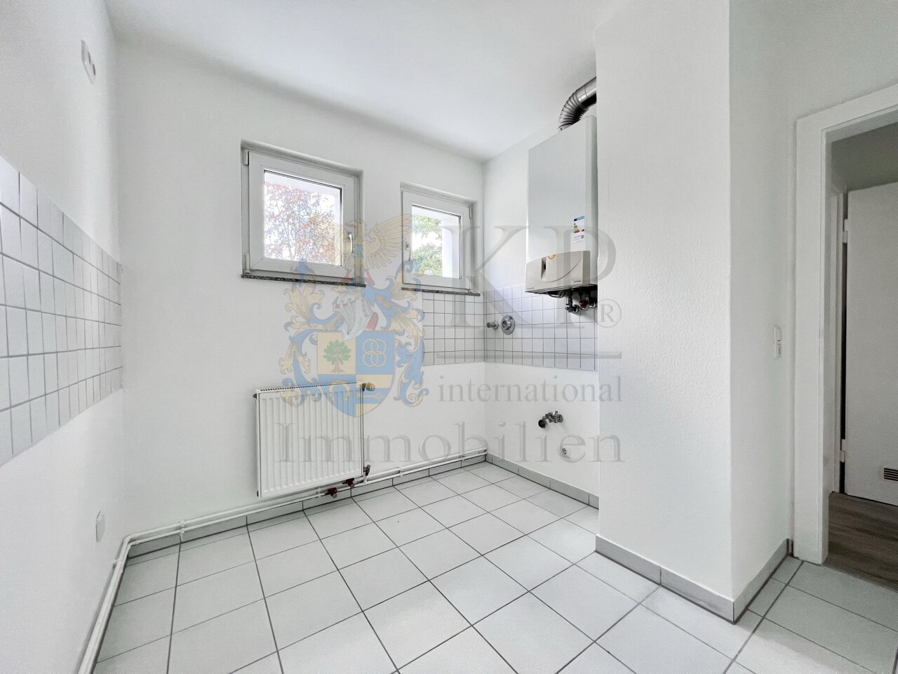 ** V E R M I E T E T ** WIESBADEN: TOLLES 1 ZI APPARTEMENT MIT STELLPLATZ UND EBK (12/23)