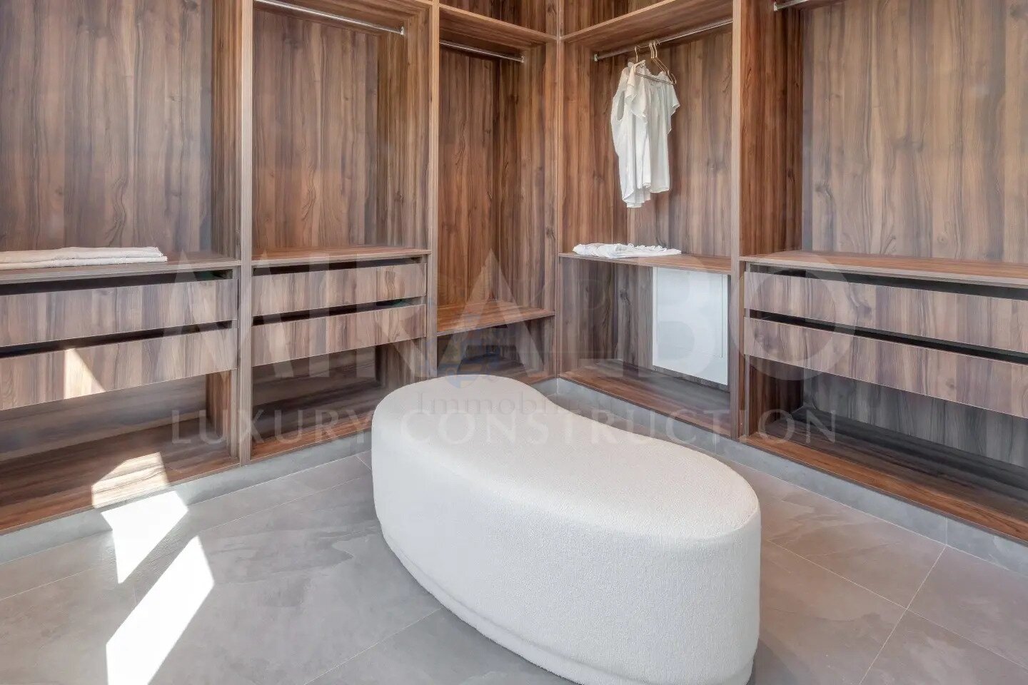 ***Moderne Luxusvilla Calma mit Meerblick***