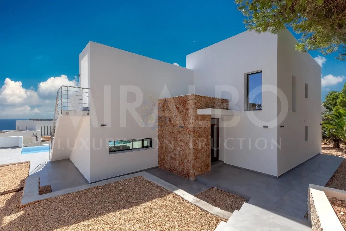 ***Moderne Luxusvilla Calma mit Meerblick***