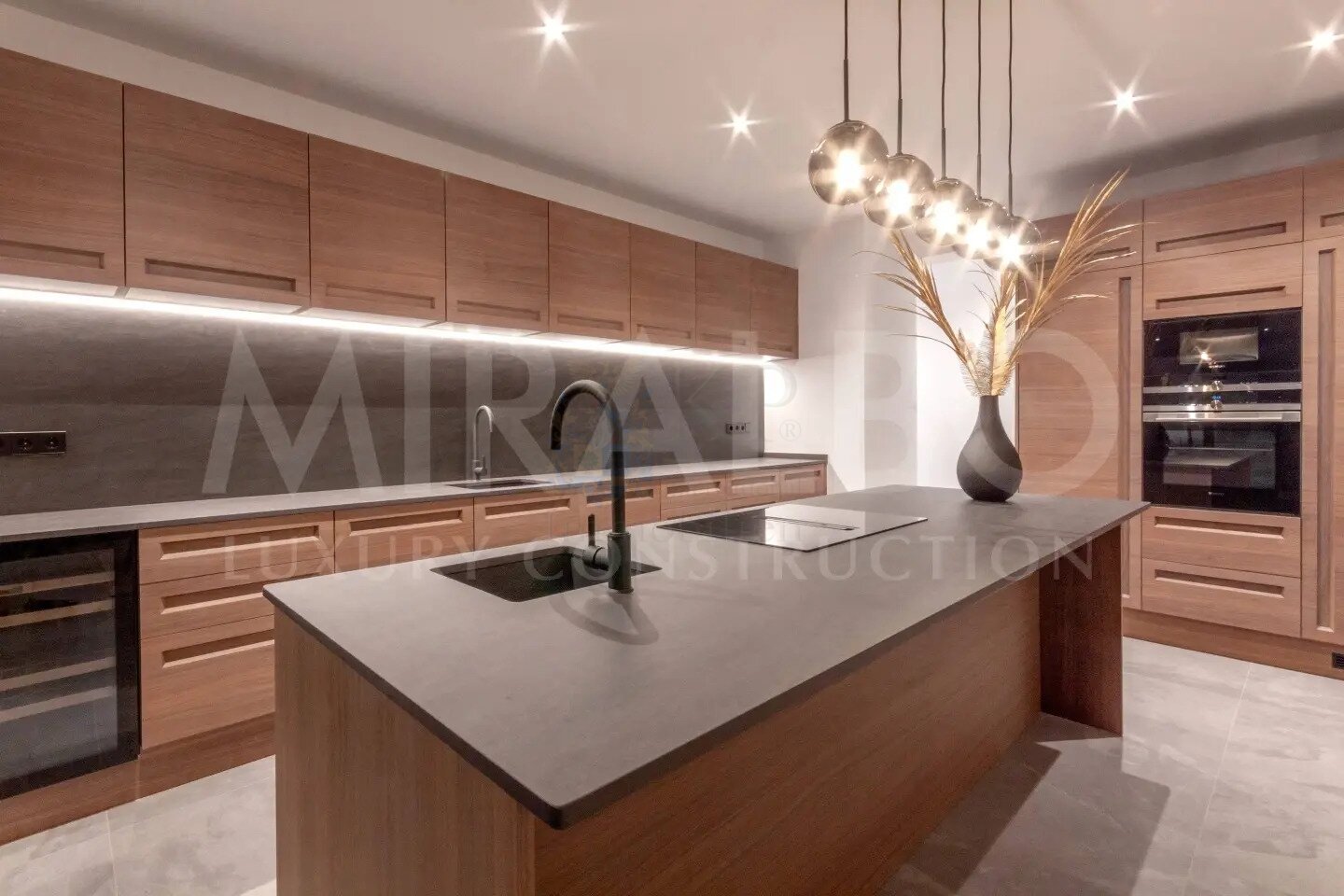 ***Moderne Luxusvilla Calma mit Meerblick***