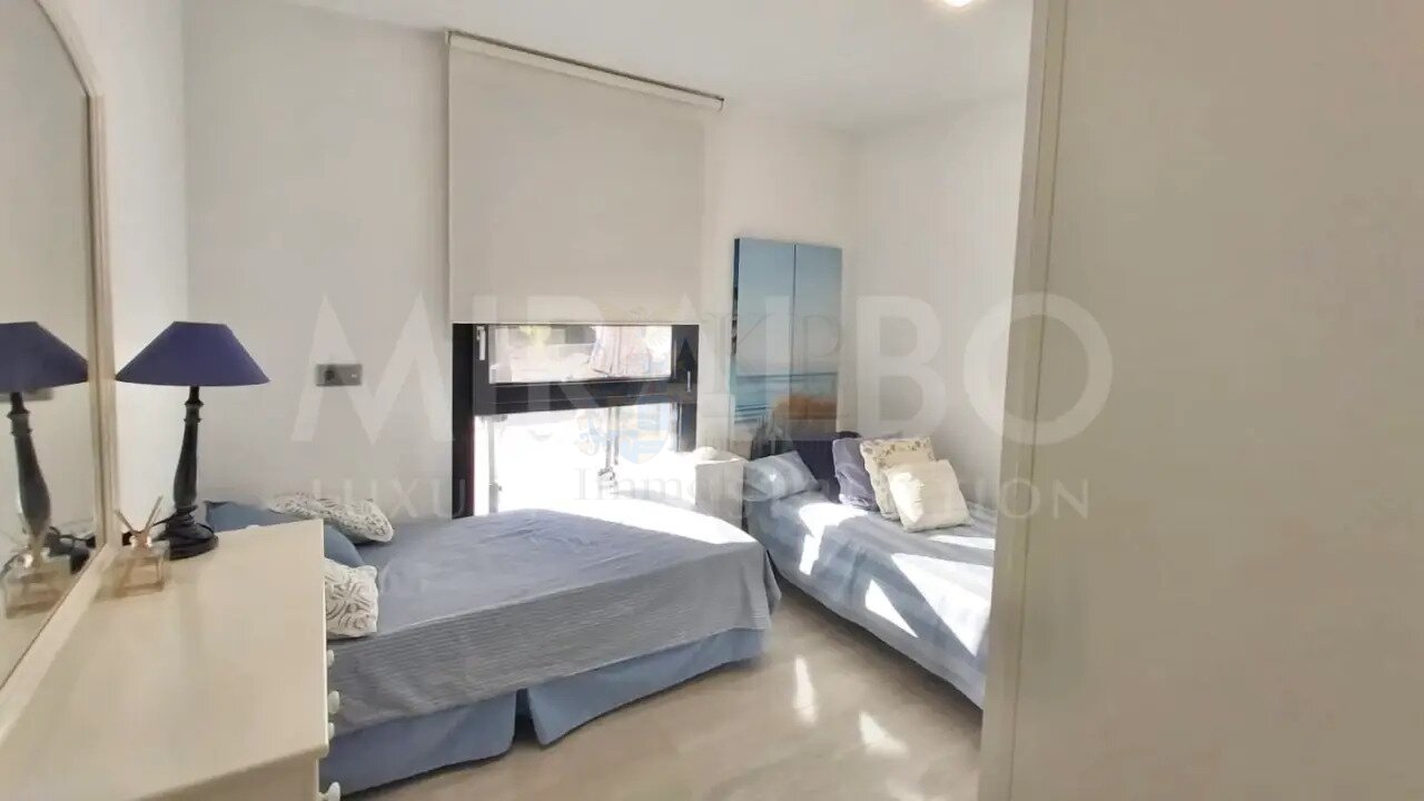 ***Ruhige und private Villa Caleta nur einen kurzen Spaziergang vom Sandstrand und der exklusiven Cala Blanca entfernt***