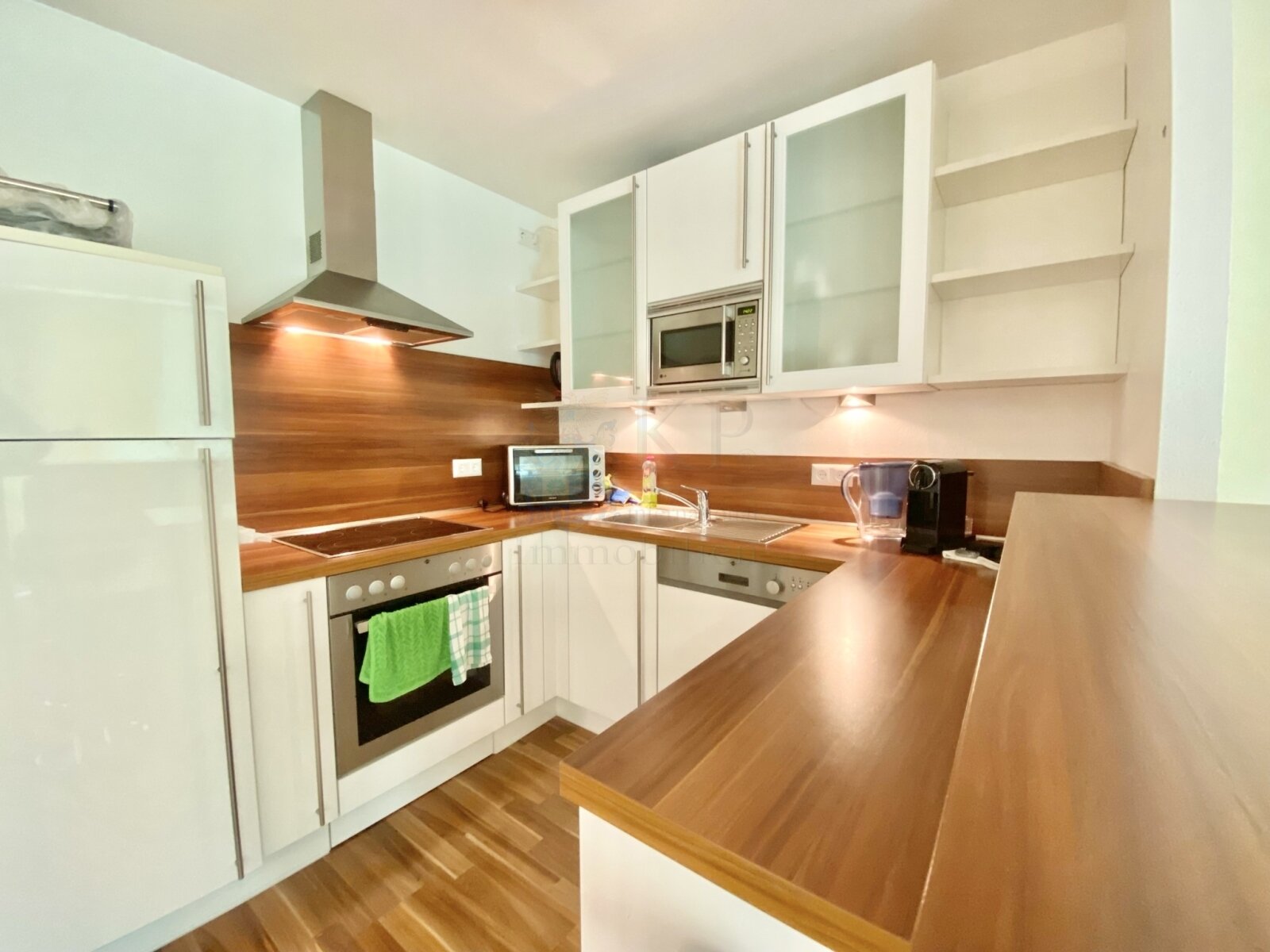 *** VERMIETET *** HATTERSHEIM: GEMÜTLICHE 2 ZIMMER WOHNUNG MIT EBK, BAD, TERRASSE, GARTEN UND GARAGE***