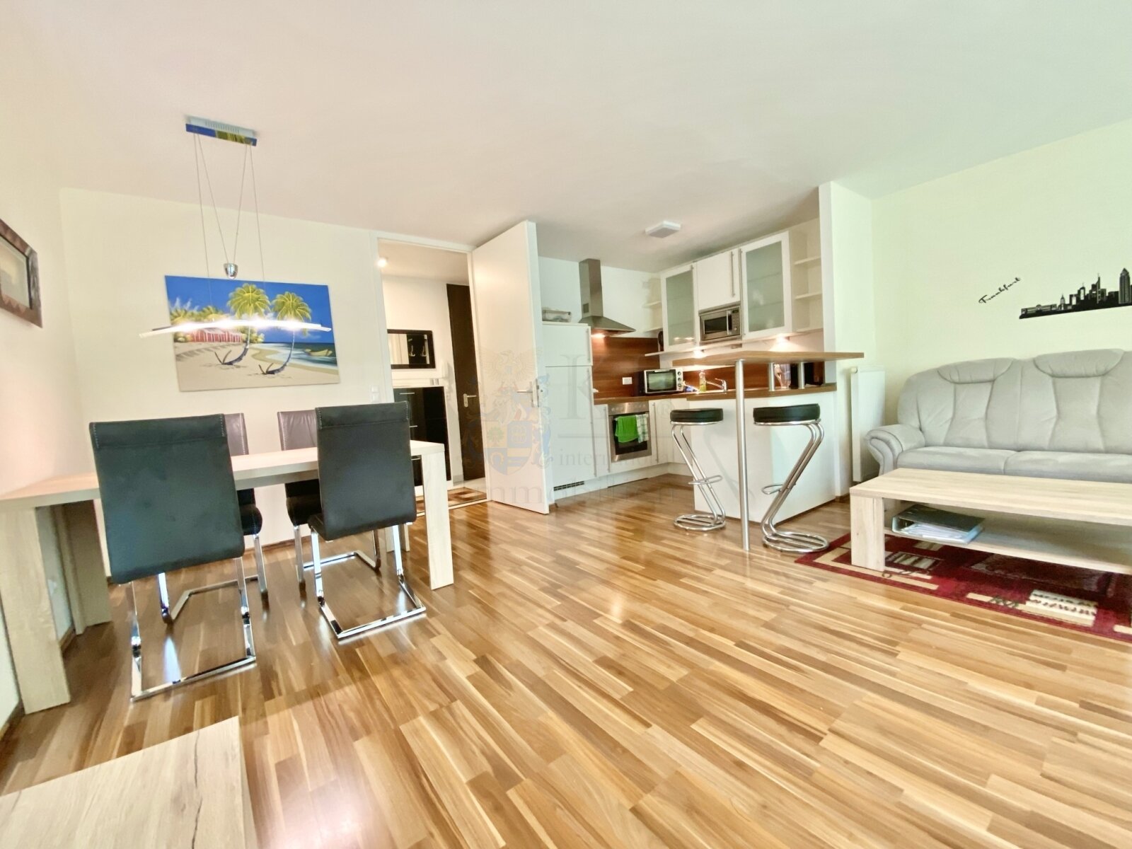 *** VERMIETET *** HATTERSHEIM: GEMÜTLICHE 2 ZIMMER WOHNUNG MIT EBK, BAD, TERRASSE, GARTEN UND GARAGE***