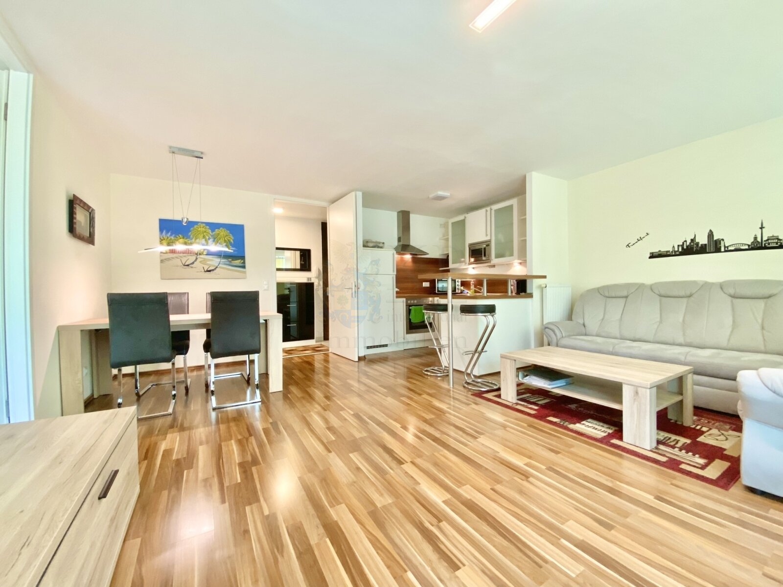 *** VERMIETET *** HATTERSHEIM: GEMÜTLICHE 2 ZIMMER WOHNUNG MIT EBK, BAD, TERRASSE, GARTEN UND GARAGE***