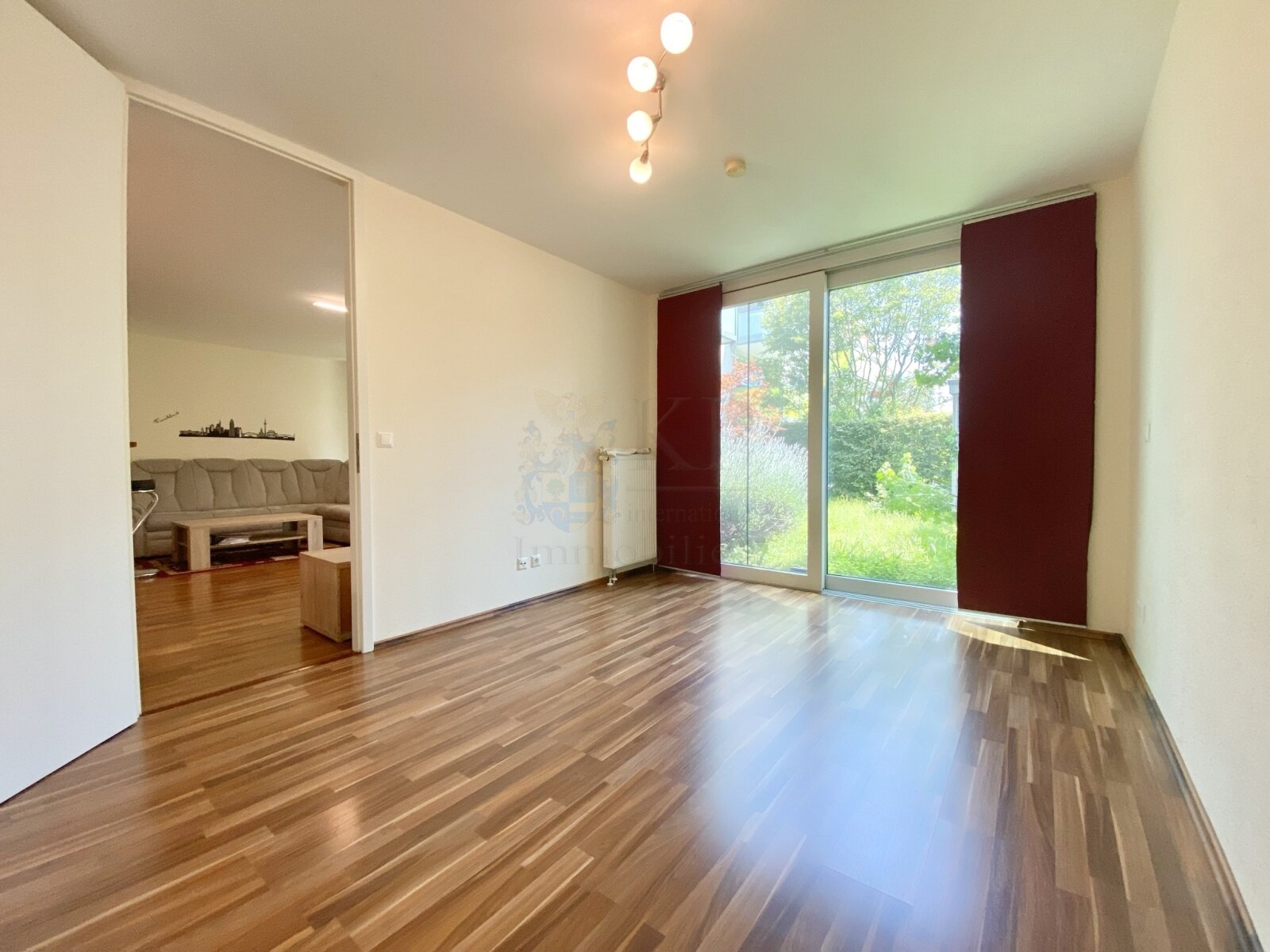 *** VERMIETET *** HATTERSHEIM: GEMÜTLICHE 2 ZIMMER WOHNUNG MIT EBK, BAD, TERRASSE, GARTEN UND GARAGE***