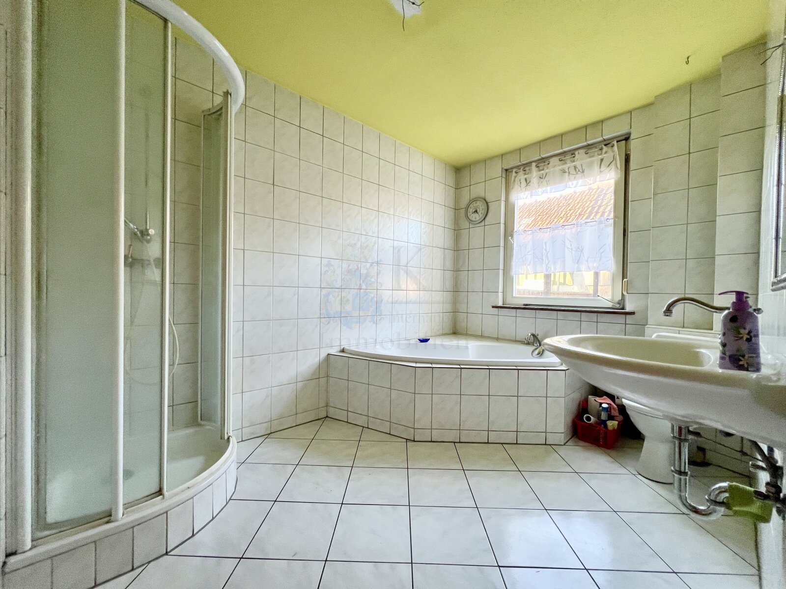 ** VERKAUFT ** RÜSSELSHEIM: TOLLES 2 FH IN RUHIGER WOHNLAGE MIT SCHÖNEM GARTENGRUNDSTÜCK