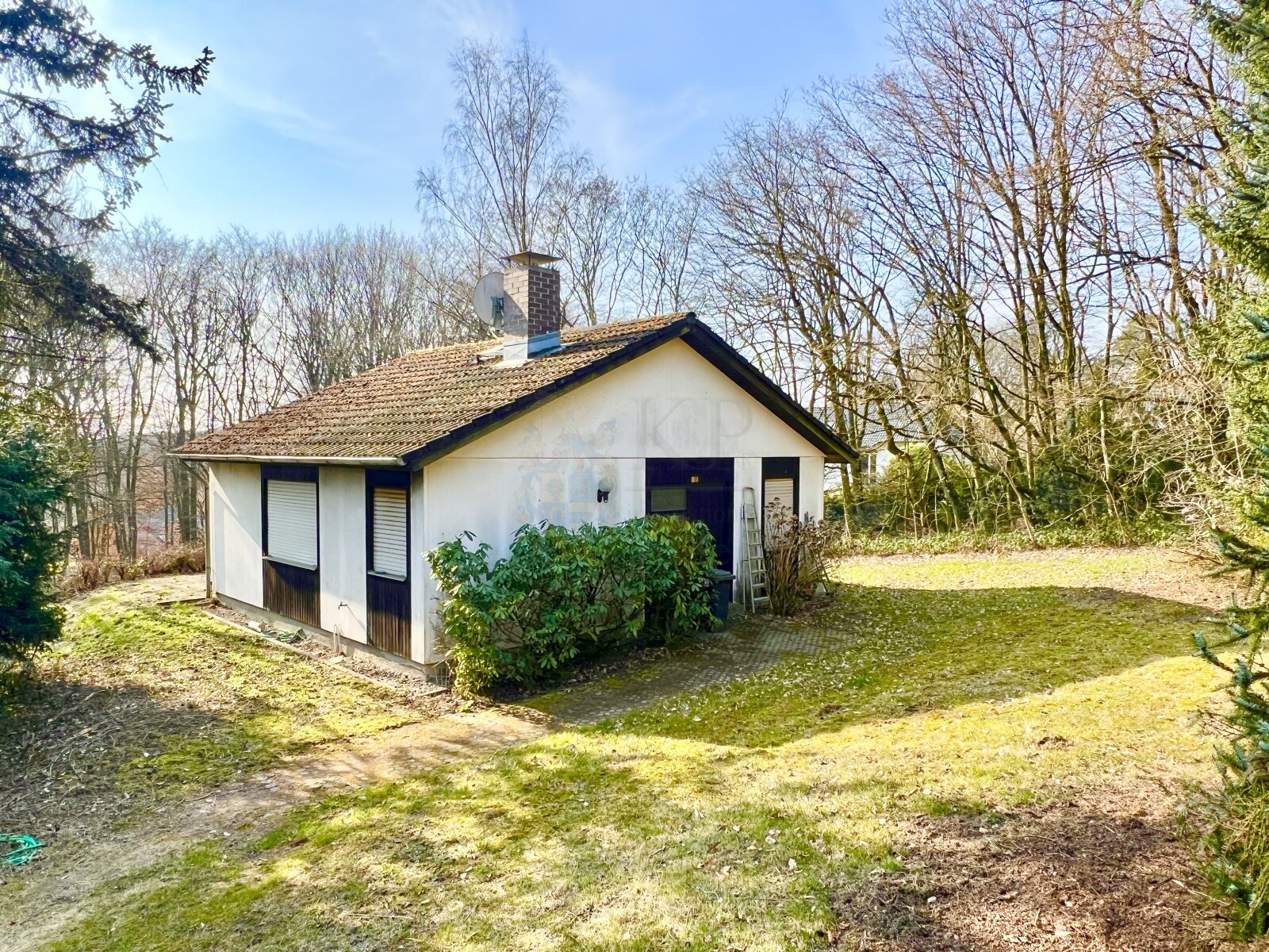 ** RESERVIERT** LANGENHAIN: EXKLUSIVES BAUGRUNDSTÜCK IN IDYLLISCHER LAGE DER &quot;WEILBACHER WÄLDER&quot;