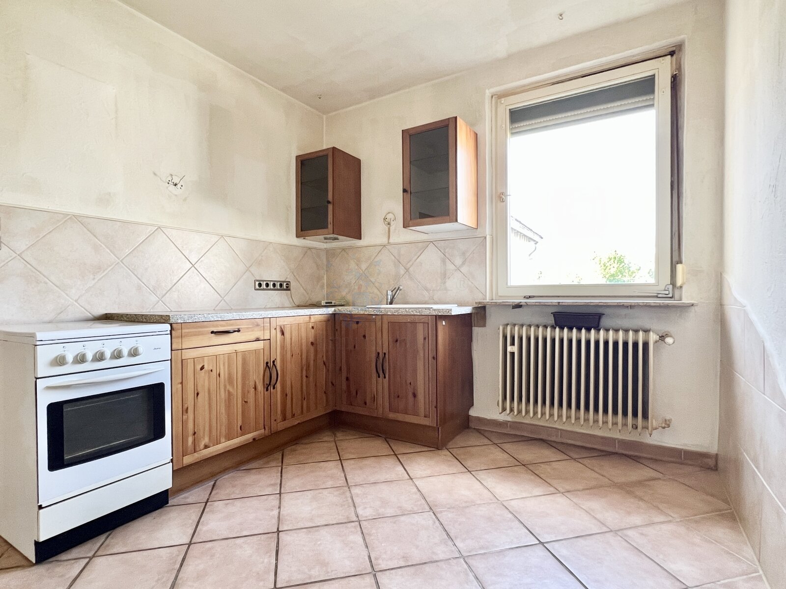 ** VERKAUFT ** RÜSSELSHEIM: TOLLES 2 FH IN RUHIGER WOHNLAGE MIT SCHÖNEM GARTENGRUNDSTÜCK