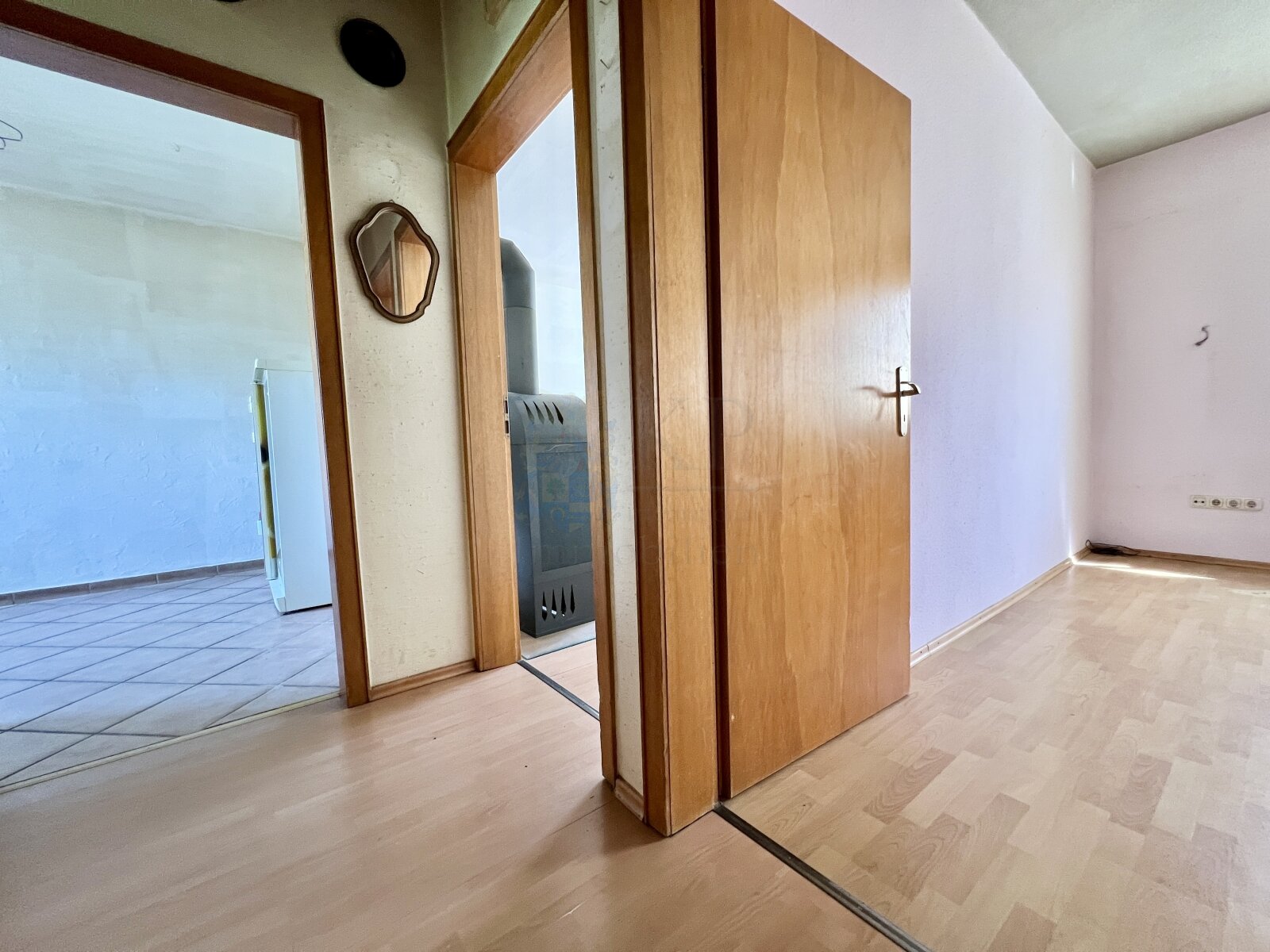 ** VERKAUFT ** RÜSSELSHEIM: TOLLES 2 FH IN RUHIGER WOHNLAGE MIT SCHÖNEM GARTENGRUNDSTÜCK