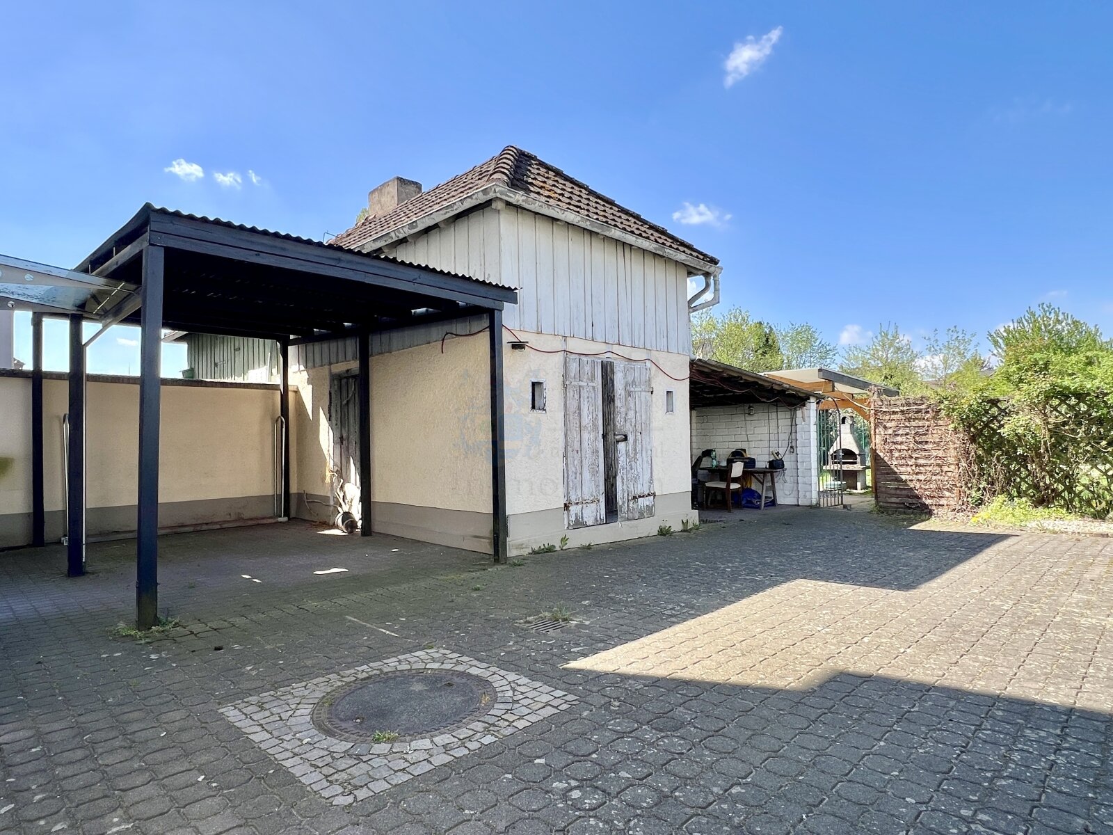 ** VERKAUFT ** RÜSSELSHEIM: TOLLES 2 FH IN RUHIGER WOHNLAGE MIT SCHÖNEM GARTENGRUNDSTÜCK