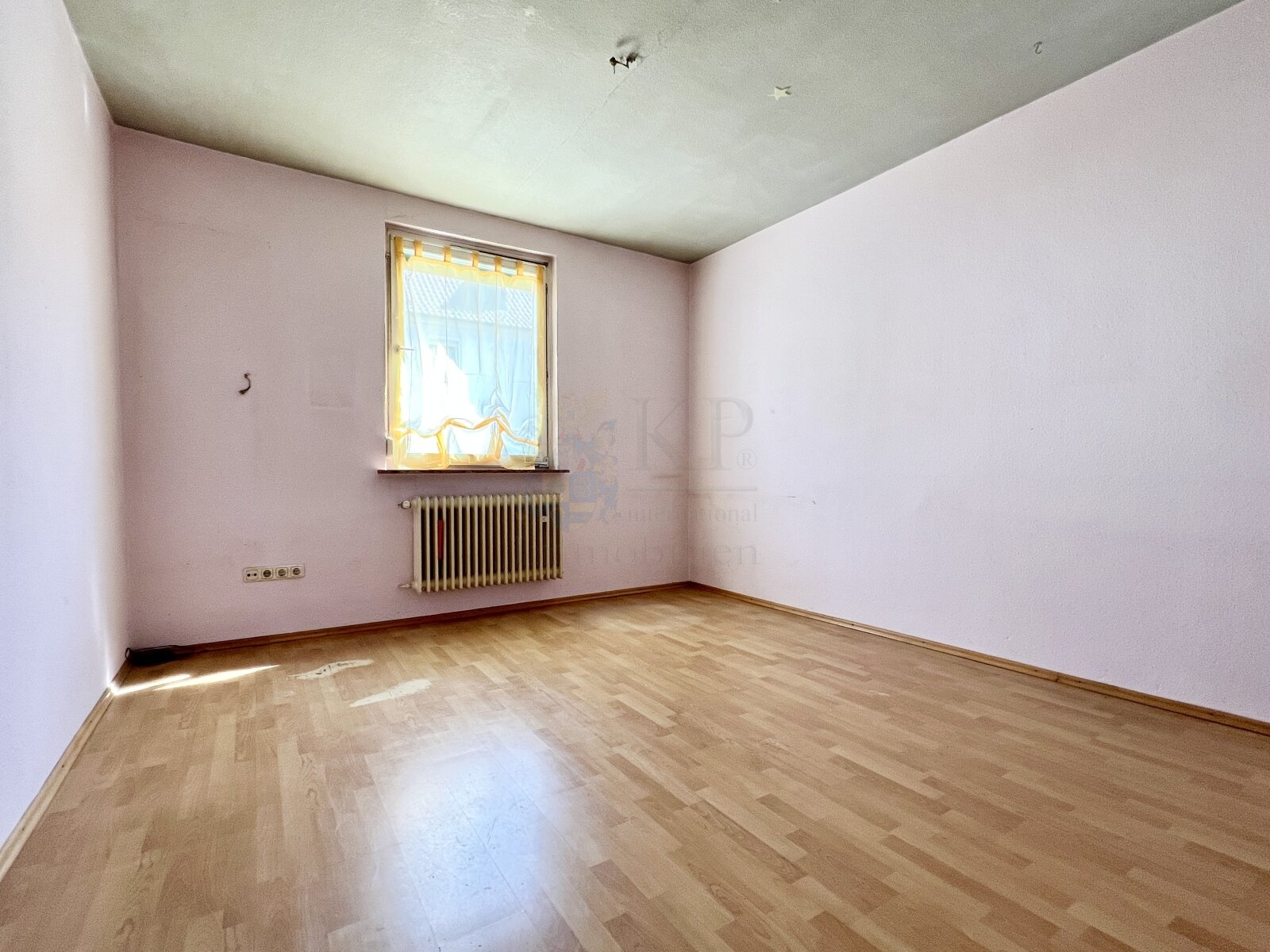 ** VERKAUFT ** RÜSSELSHEIM: TOLLES 2 FH IN RUHIGER WOHNLAGE MIT SCHÖNEM GARTENGRUNDSTÜCK