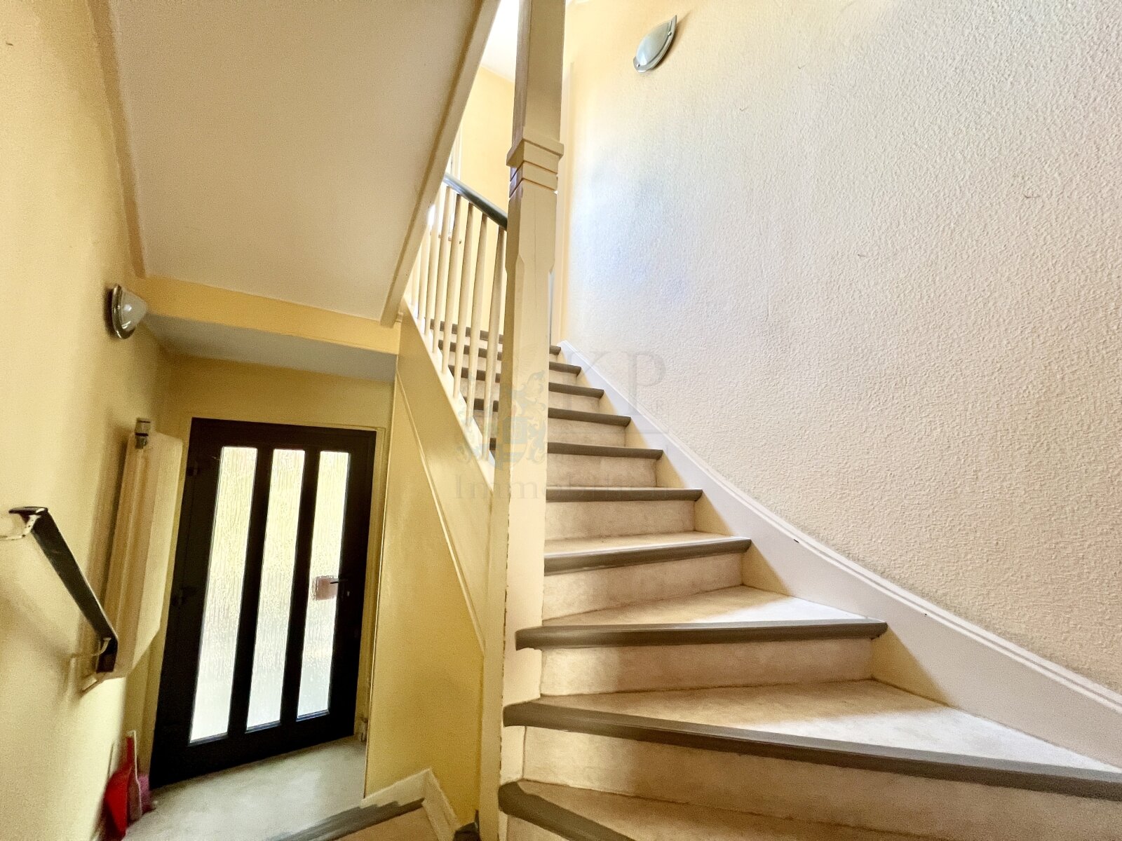 ** VERKAUFT ** RÜSSELSHEIM: TOLLES 2 FH IN RUHIGER WOHNLAGE MIT SCHÖNEM GARTENGRUNDSTÜCK