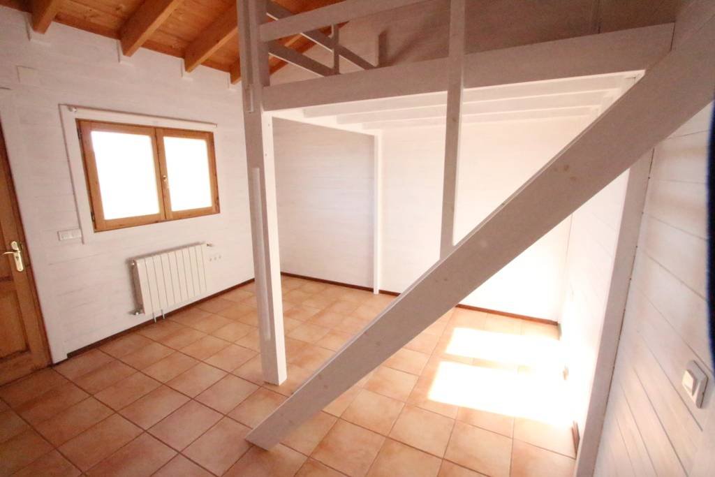 Hübsche Villa in wunderschöner natürlicher Umgebung auf 25.000 m² Grundstück