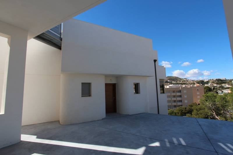 Exklusive Traumvilla mit fantastischem Meerblick, privatem Pool & Aufzug