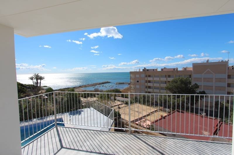 Exklusive Traumvilla mit fantastischem Meerblick, privatem Pool & Aufzug