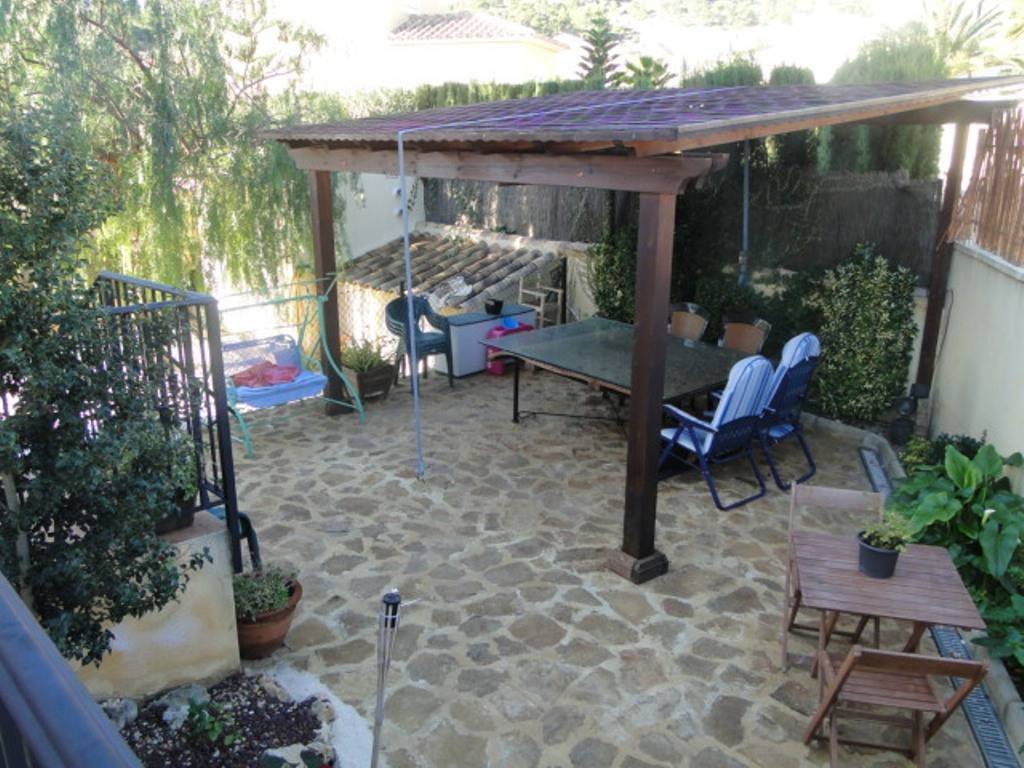 Traumhafte Villa nahe Aigües – mediterranes Wohnen in ruhiger, sonniger Lag