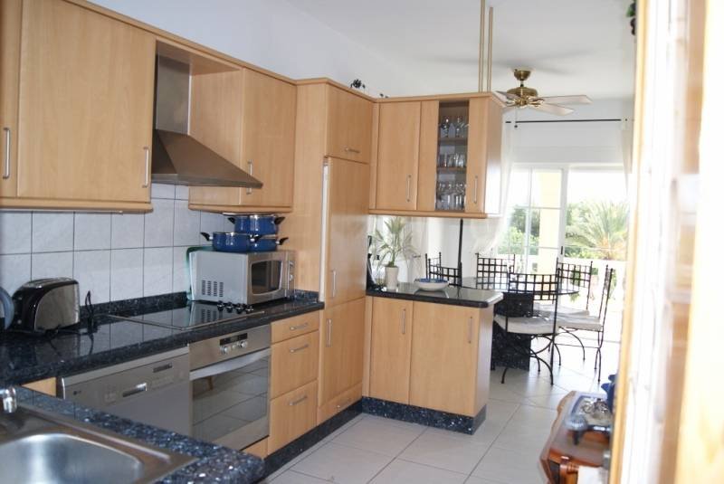 Charmante ebenerdige Villa mit privatem 8x4m Pool und Meerblick