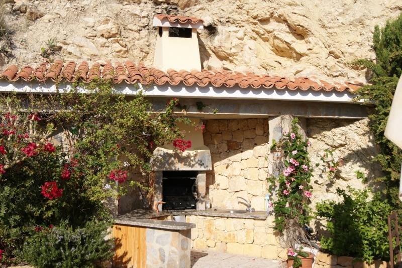 Charmante ebenerdige Villa mit privatem 8x4m Pool und Meerblick