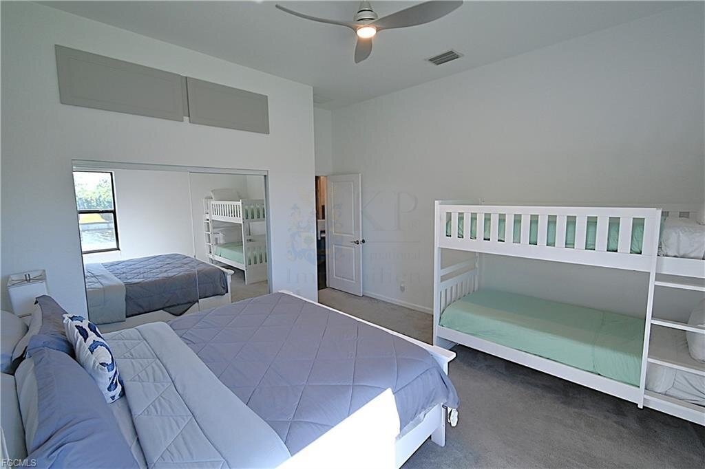 Top gepflegtes Gulf-Access-Haus von 2021 – möbliert & ohne Flutrisiko