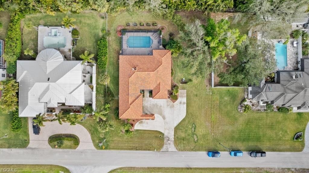 Luxuriöses 3-Zimmer Poolhaus auf großem Grundstück – Ihr Traum in Cape Coral!