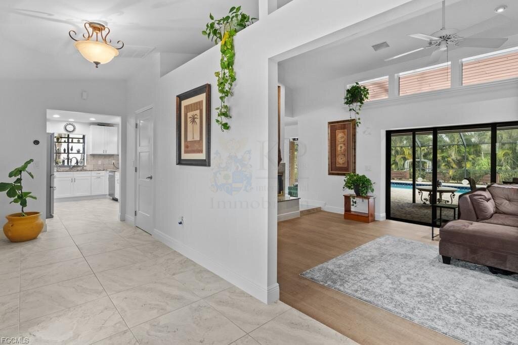 Luxuriöses 3-Zimmer Poolhaus auf großem Grundstück – Ihr Traum in Cape Coral!