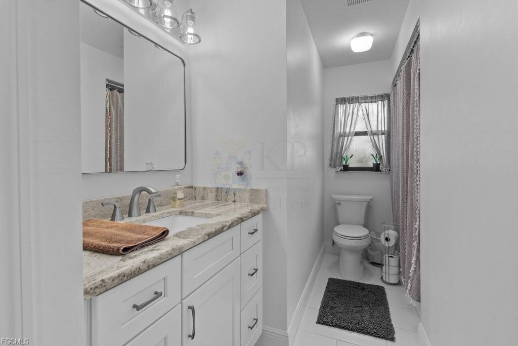 Luxuriöses 3-Zimmer Poolhaus auf großem Grundstück – Ihr Traum in Cape Coral!