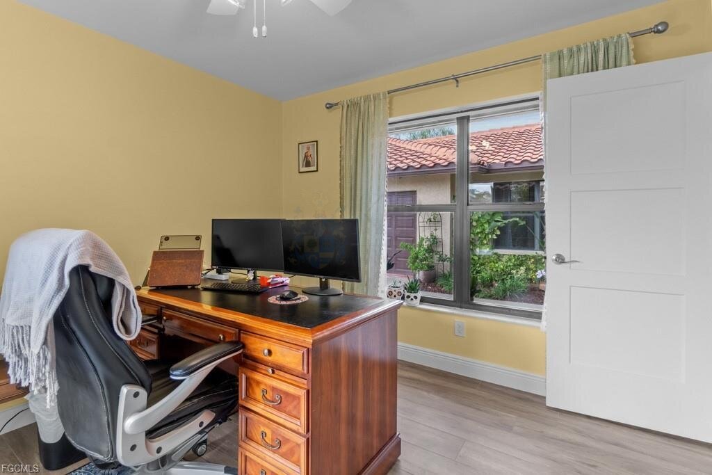 Luxuriöses 3-Zimmer Poolhaus auf großem Grundstück – Ihr Traum in Cape Coral!