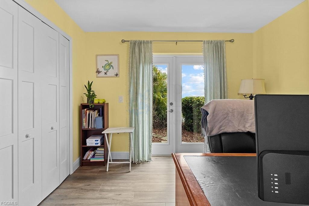 Luxuriöses 3-Zimmer Poolhaus auf großem Grundstück – Ihr Traum in Cape Coral!