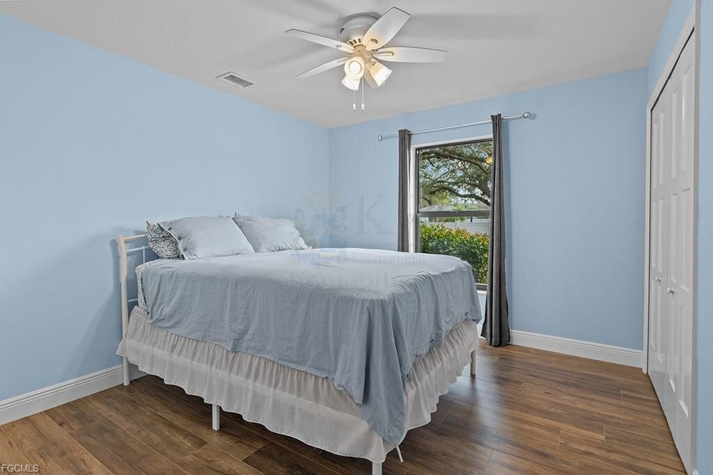 Luxuriöses 3-Zimmer Poolhaus auf großem Grundstück – Ihr Traum in Cape Coral!