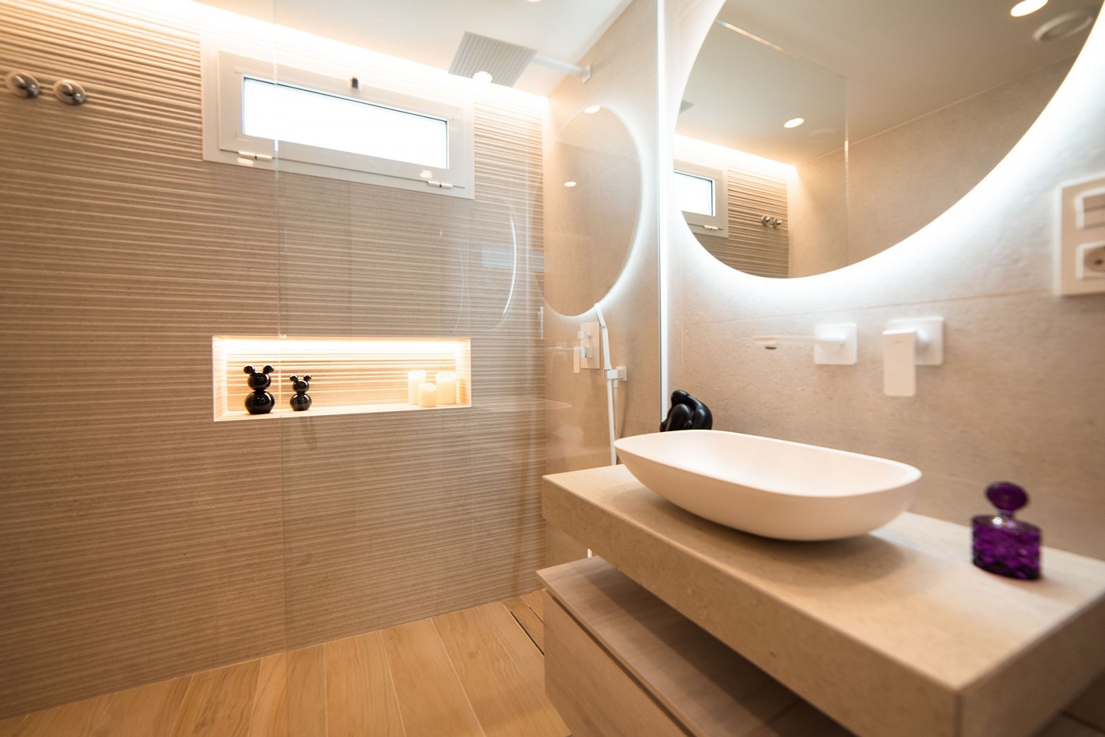 Traumwohnung mit Terrasse und Pool