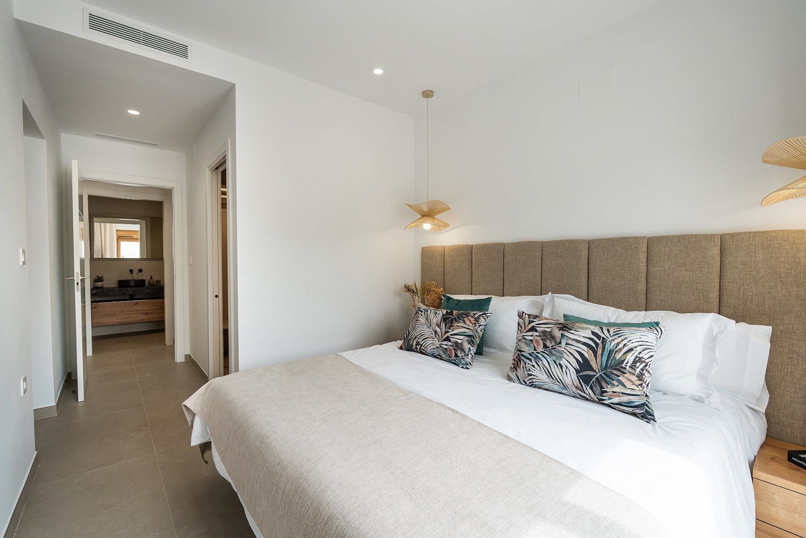 Stilvolle Villa mit Privatpool und Garage