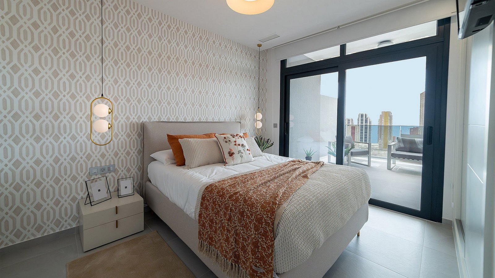 Elegante Wohnung mit 2 Schlafzimmern, Poolzugang und Stellplatz