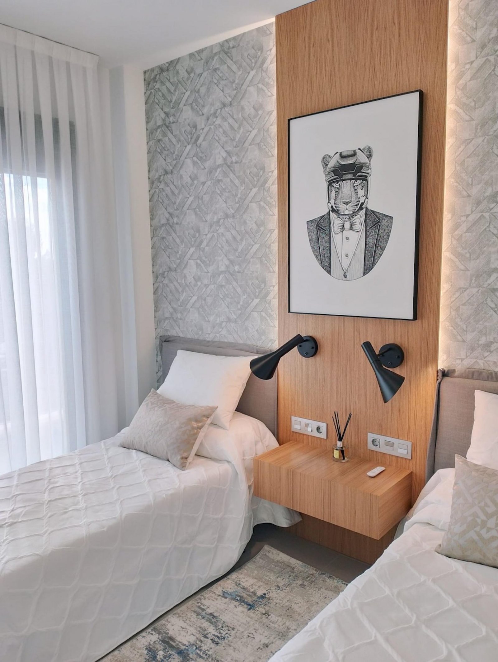 Elegante Villa mit privatem Pool und 2 Bädern auf eigenem Grundstück