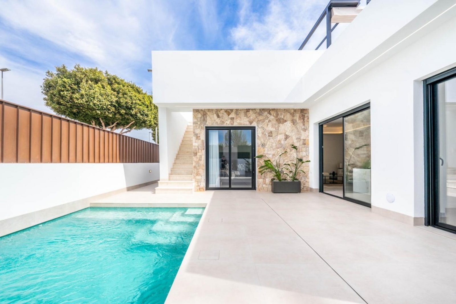 Luxuriöse Villa mit 3 Schlafzimmern, 2 Bädern, privatem Pool und eigenem Parkplatz