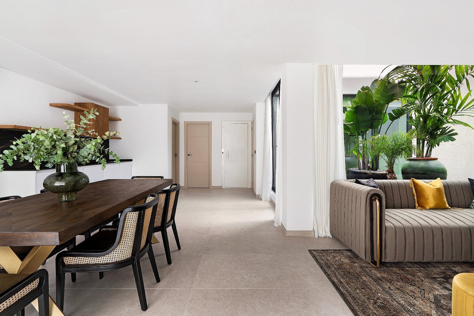 Einzigartige Luxusvilla mit Pool & 5 Schlafzimmern