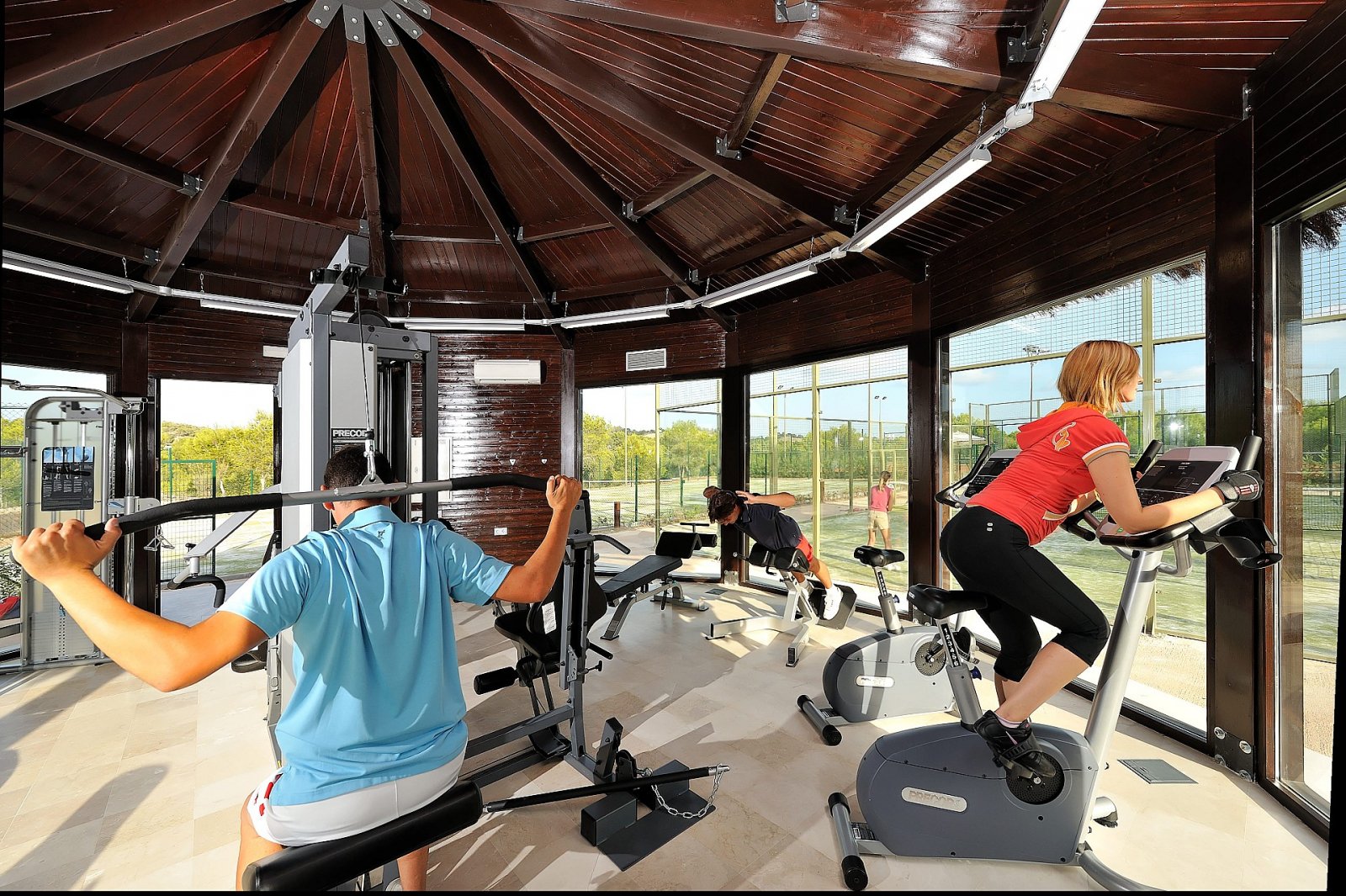 I need a short catchy title in German for a German real estate website for this text: 