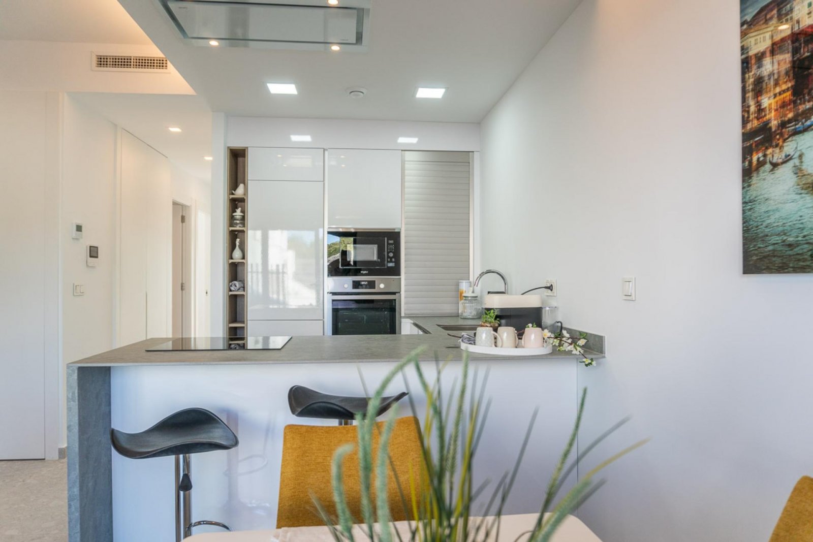 Neubau-Apartment mit Garten und Gemeinschaftspool