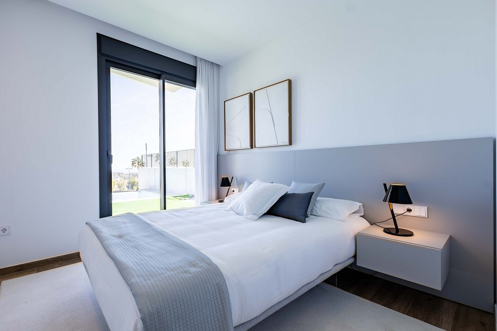 Elegante Neubauvilla mit optionalem Pool