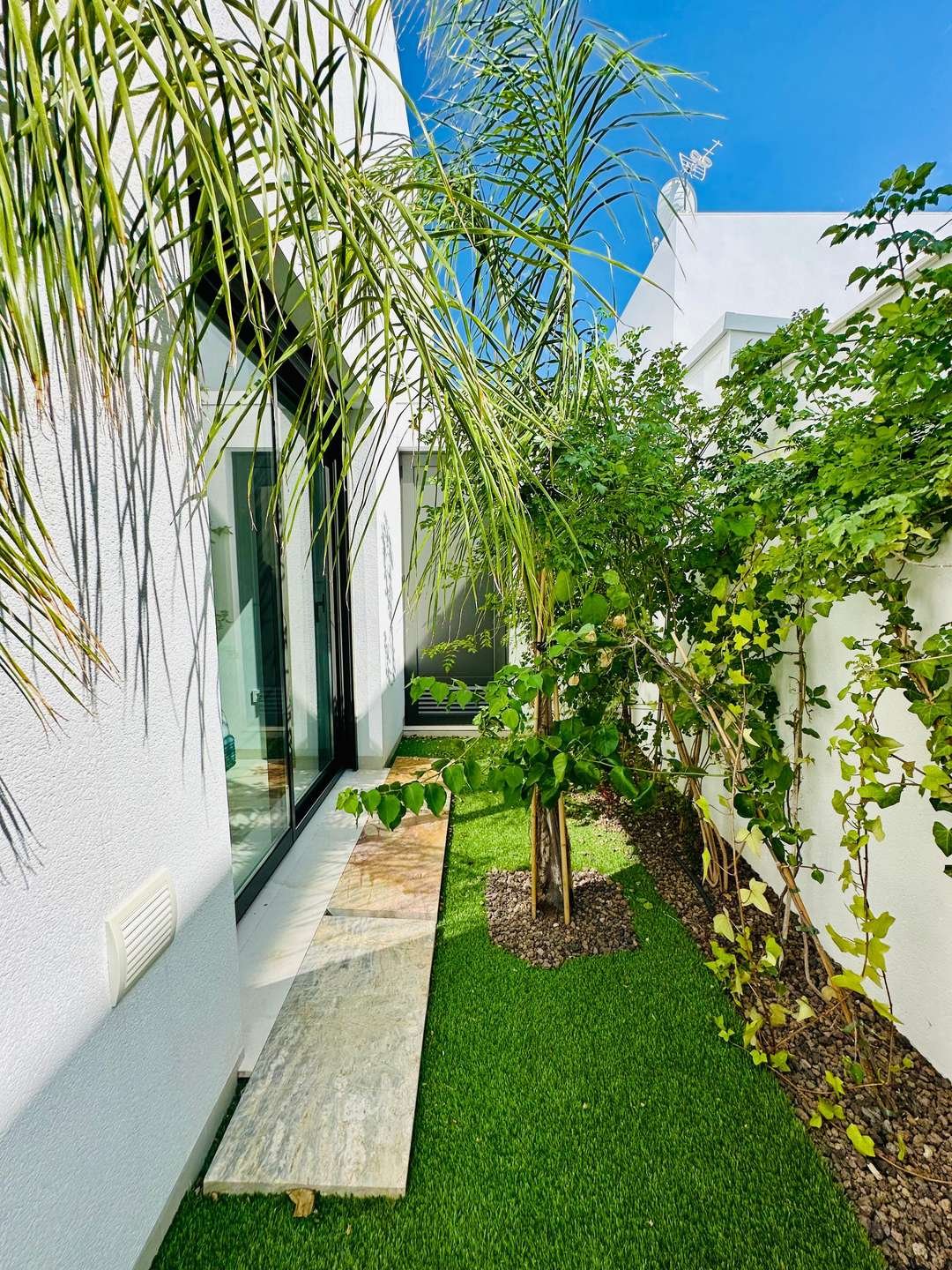 Wunderschöne Villa mit Meerblick, großem Pool und Sommerküche