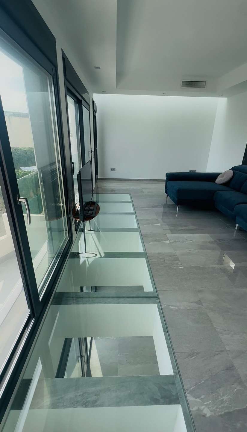 Bezugsfertiges Haus in guter Lage mit Pool