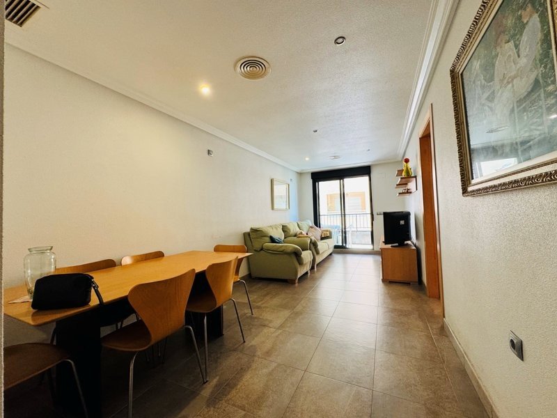 Sonniges Apartment mit Terrasse und Meerblick