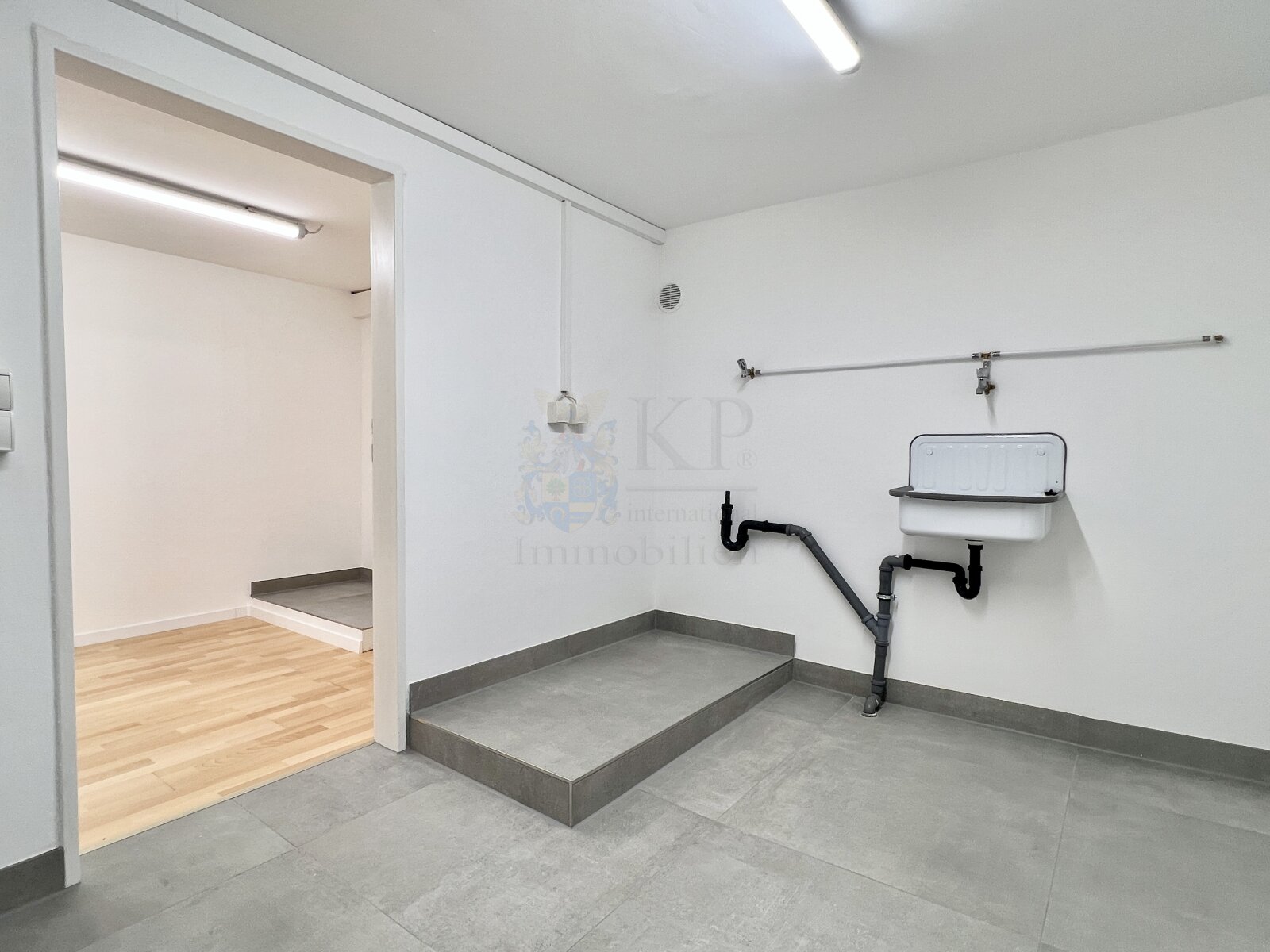 HOFHEIM: Ihr neues RMH mit Wintergarten und moderner Ausstattung