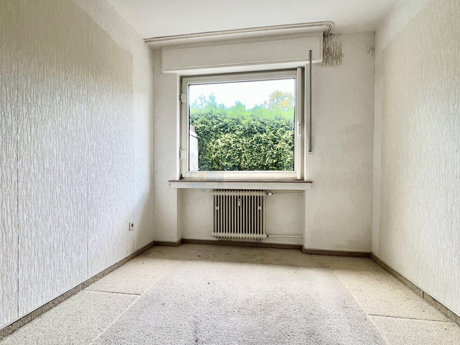 BURGALTENDORF: GROSSZUEGIGE ETW MIT WEITERER ELW, GARTEN UND GARAGE