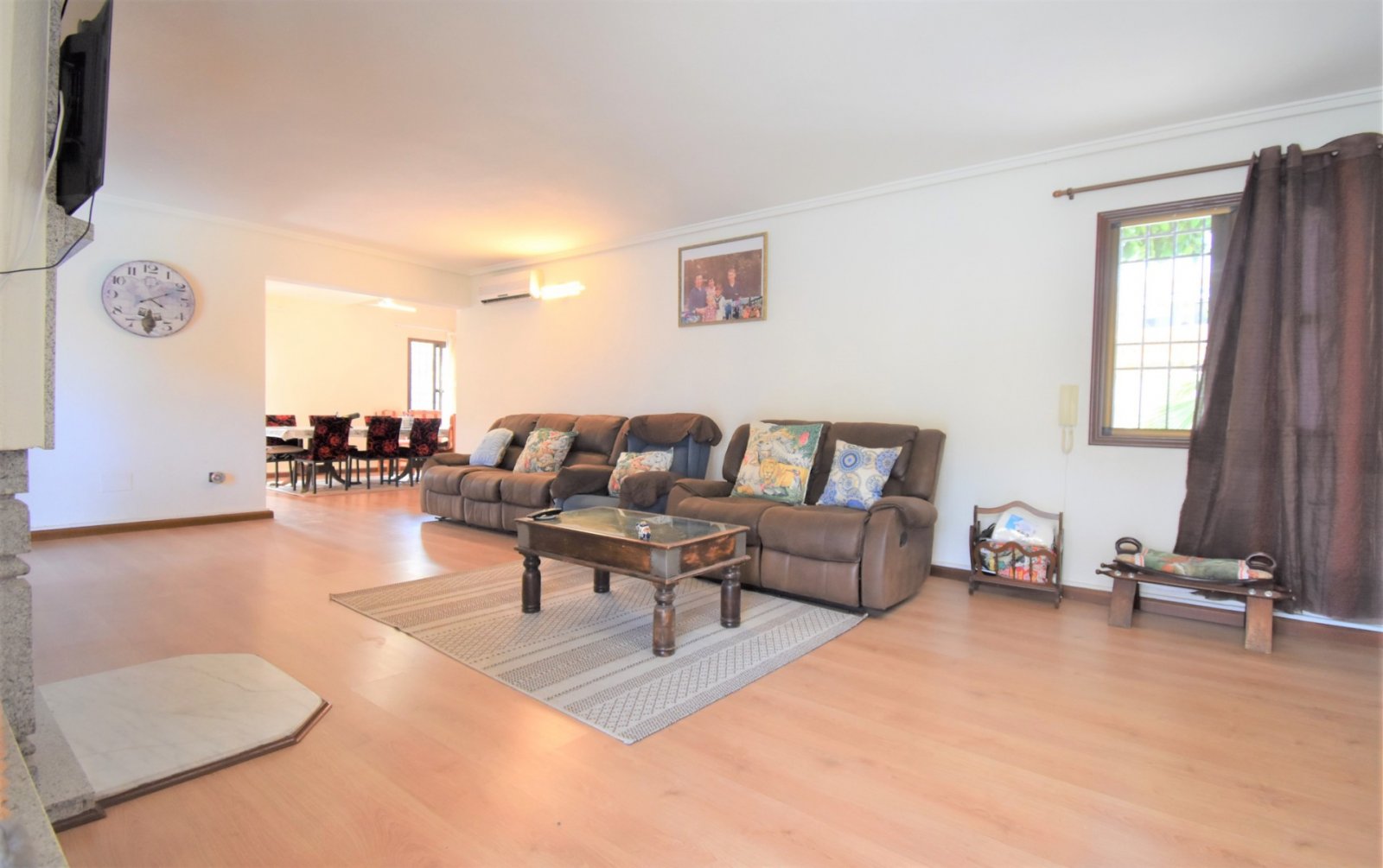 Sonnige Villa mit großzügiger Terrasse