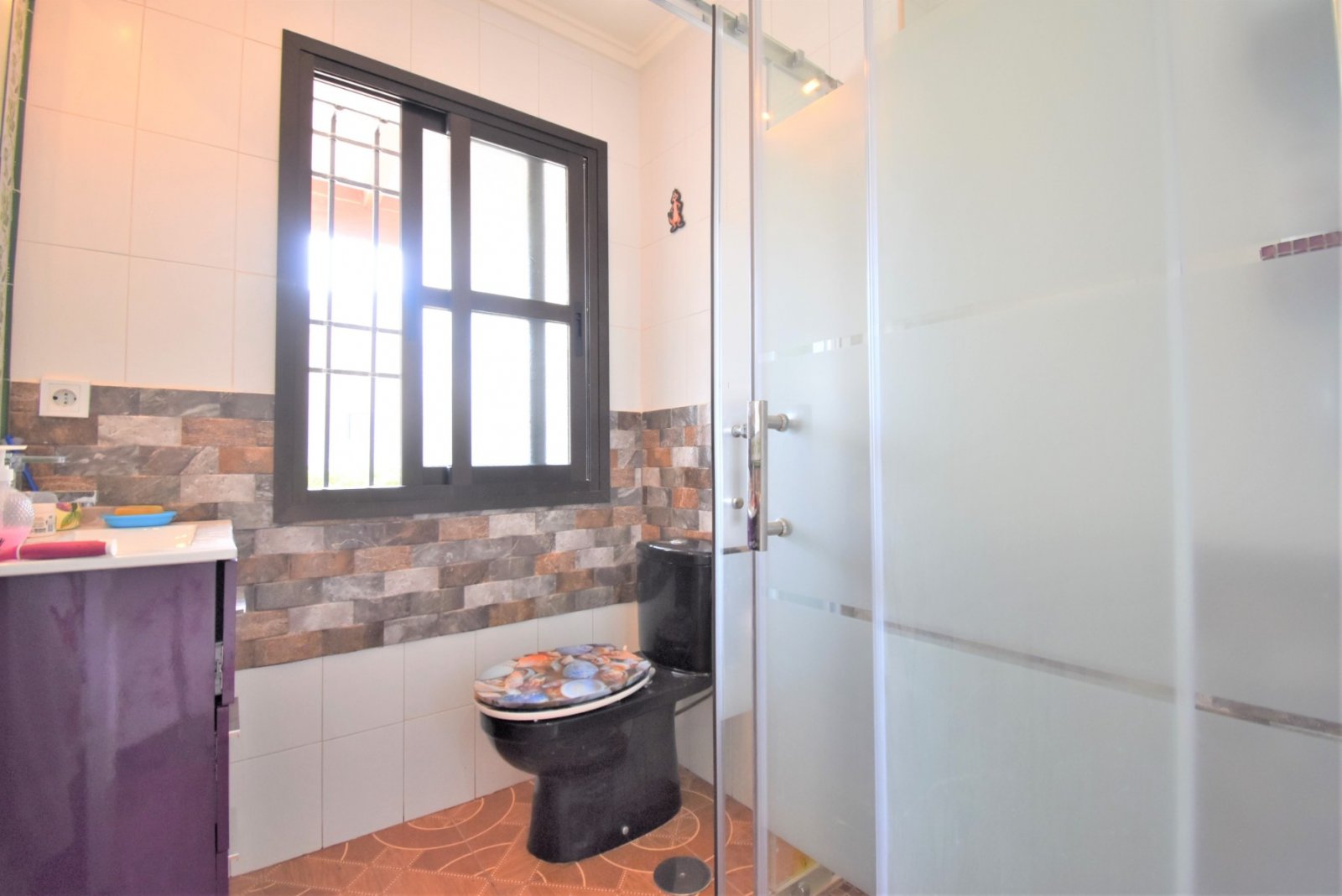 Sonnige Villa mit großzügiger Terrasse