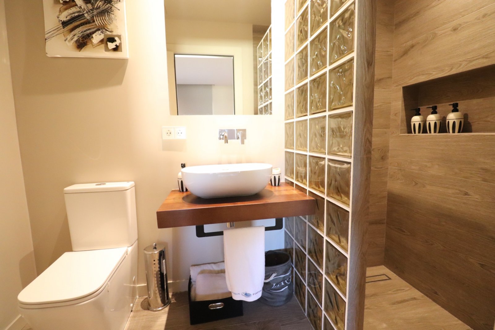 Exklusive Landvilla mit Pool & Outdoor-Küche