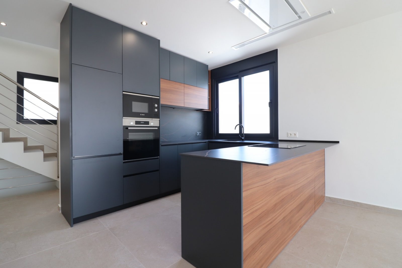 Exklusive Luxusvilla mit privatem Pool und traumhaften Terrassen