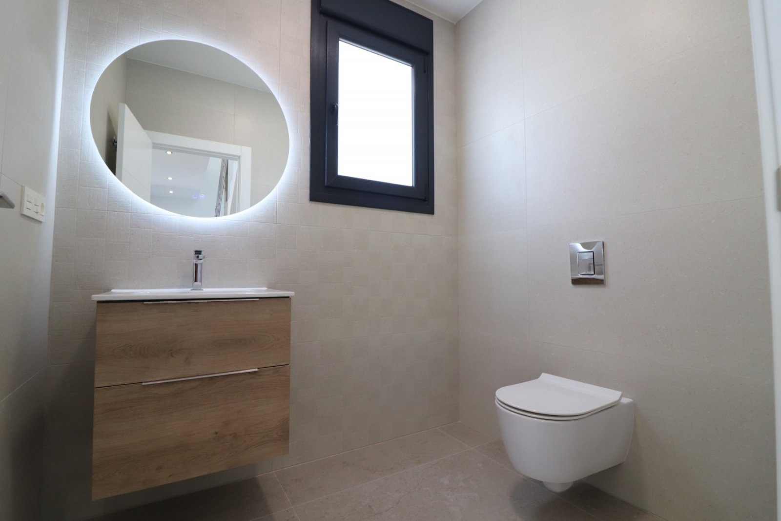 Exklusive Luxusvilla mit privatem Pool und traumhaften Terrassen