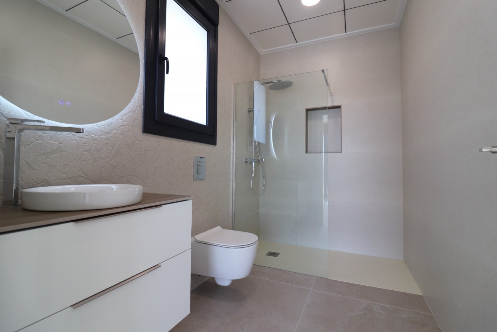 Exklusive Luxusvilla mit privatem Pool und traumhaften Terrassen